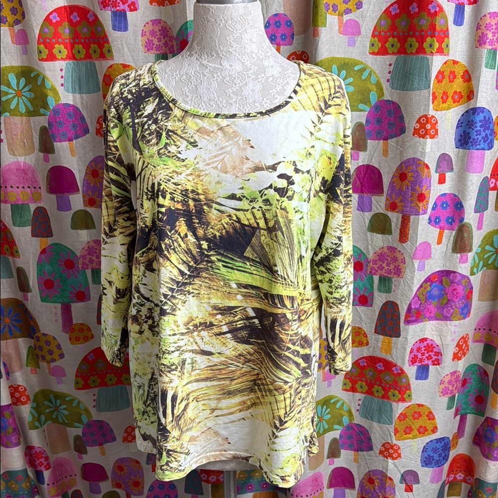 K. Jordan Women's Multicolor Abstract Top. XL